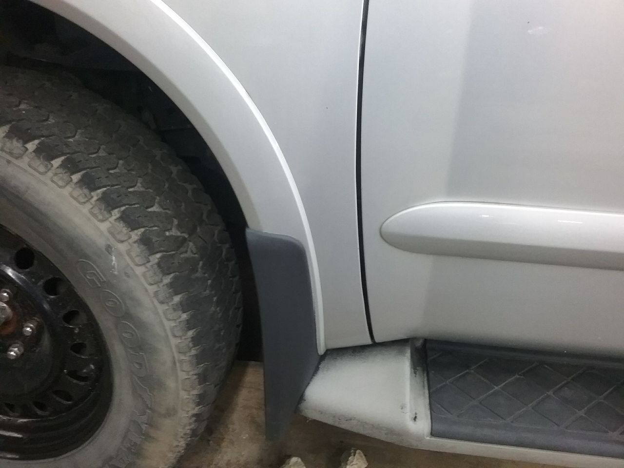 https://f005.backblazeb2.com/file/img-partshotlines-com/Inventory/MA472/Vehicle/25827_12.jpg