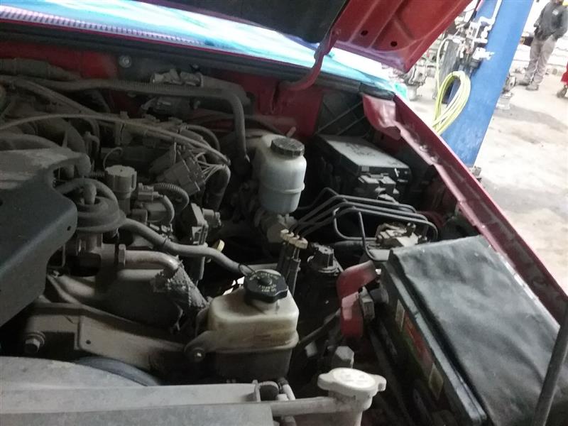 https://f005.backblazeb2.com/file/img-partshotlines-com/Inventory/MA472/Vehicle/25908_04.jpg