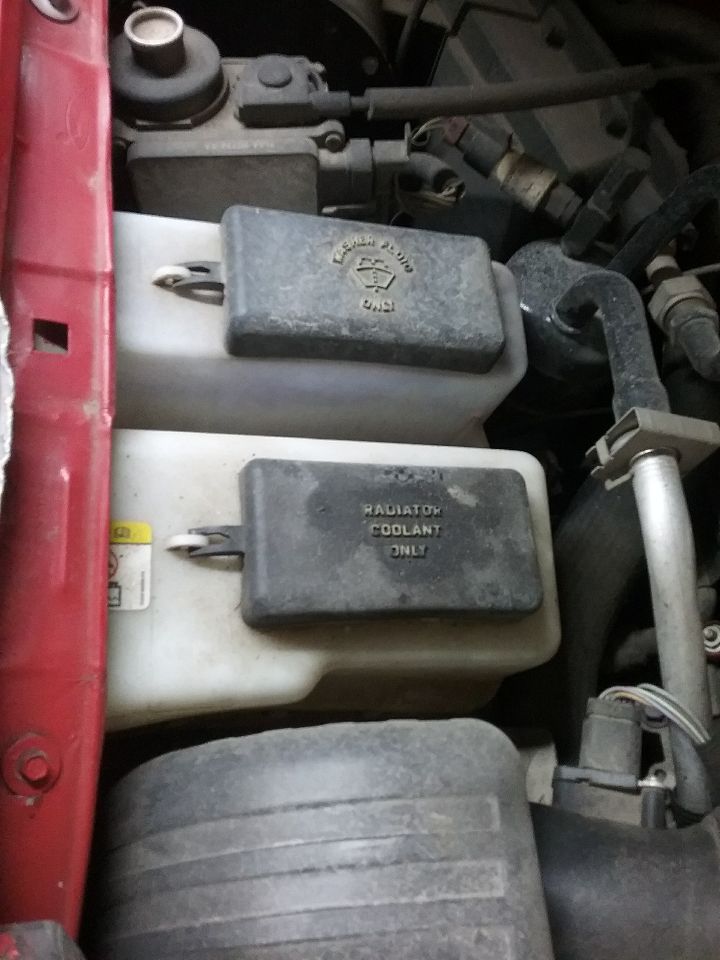 https://f005.backblazeb2.com/file/img-partshotlines-com/Inventory/MA472/Vehicle/25908_09.jpg
