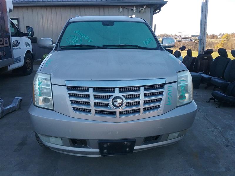 https://f005.backblazeb2.com/file/img-partshotlines-com/Inventory/MA472/Vehicle/25910_02.jpg