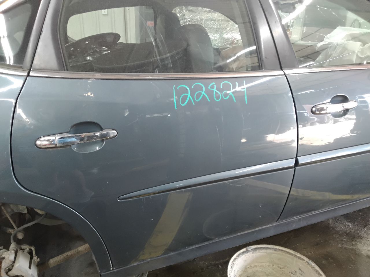 https://f005.backblazeb2.com/file/img-partshotlines-com/Inventory/MA472/Vehicle/26102_12.jpg