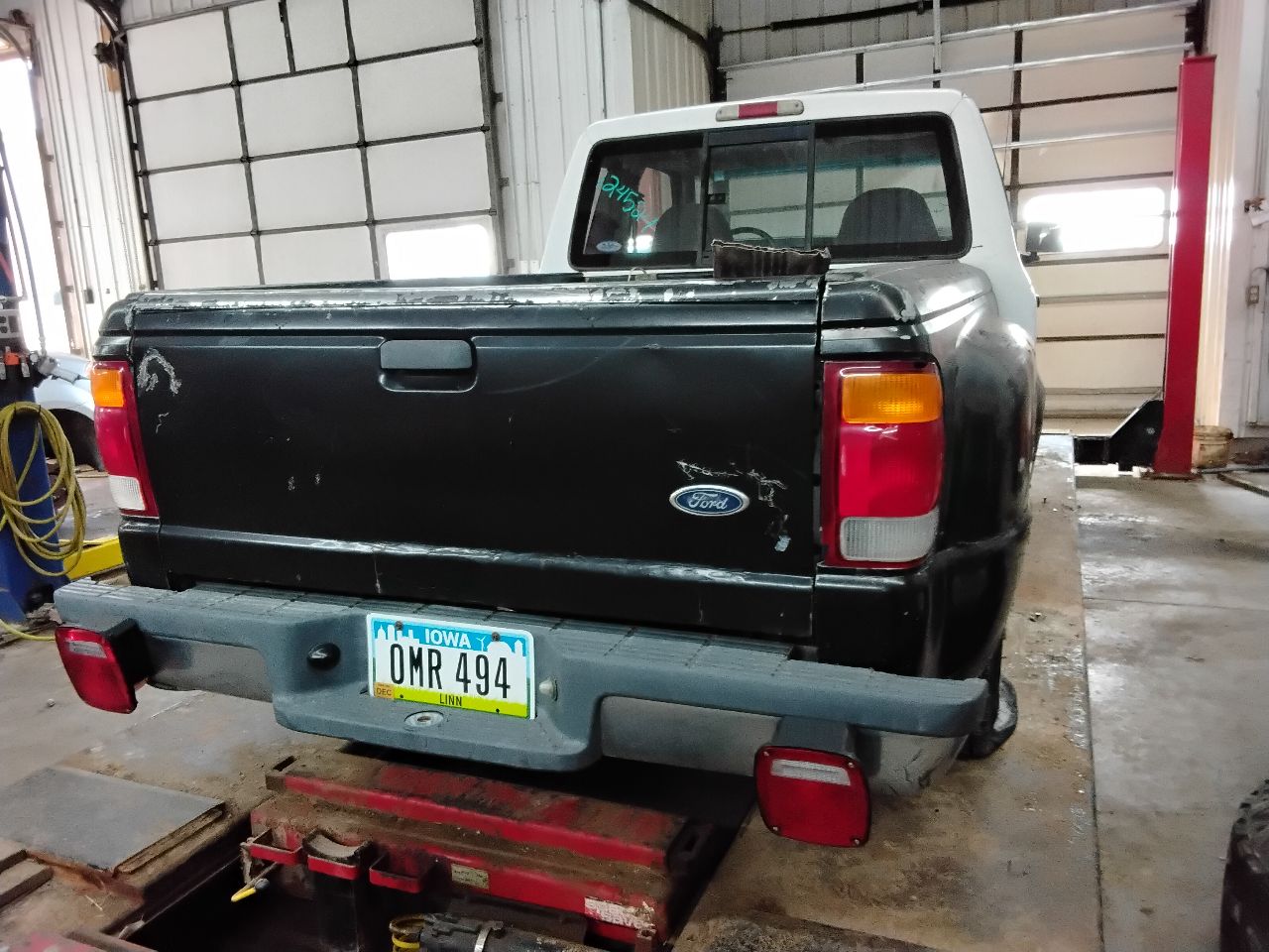 https://f005.backblazeb2.com/file/img-partshotlines-com/Inventory/MA472/Vehicle/26173_09.jpg