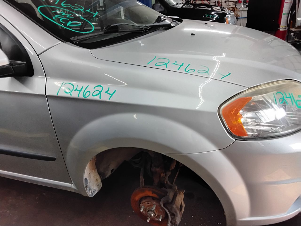 https://f005.backblazeb2.com/file/img-partshotlines-com/Inventory/MA472/Vehicle/26175_12.jpg