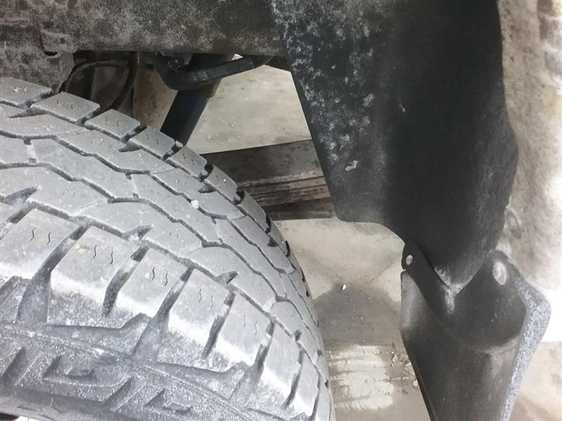 https://f005.backblazeb2.com/file/img-partshotlines-com/Inventory/MA472/Vehicle/26261_05.jpg