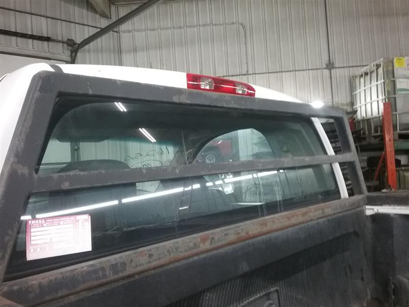 https://f005.backblazeb2.com/file/img-partshotlines-com/Inventory/MA472/Vehicle/26261_07.jpg