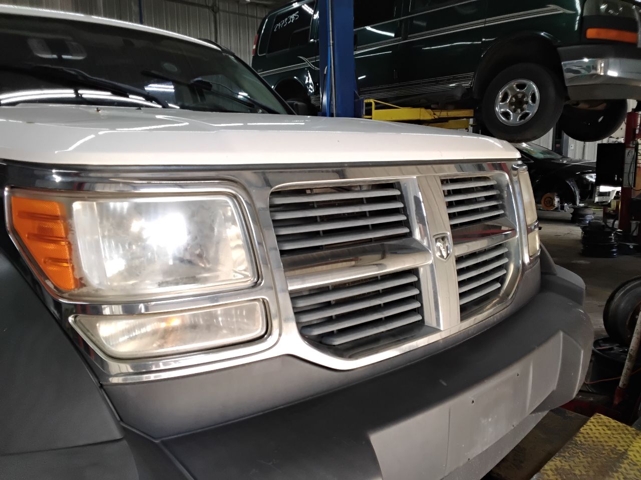 https://f005.backblazeb2.com/file/img-partshotlines-com/Inventory/MA472/Vehicle/26270_12.jpg