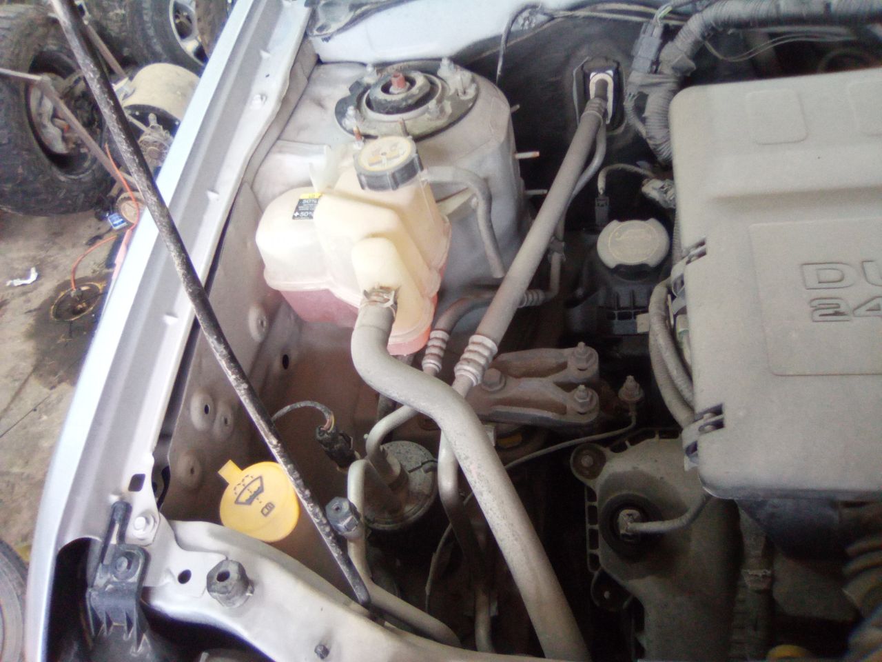 https://f005.backblazeb2.com/file/img-partshotlines-com/Inventory/MA472/Vehicle/26378_08.jpg
