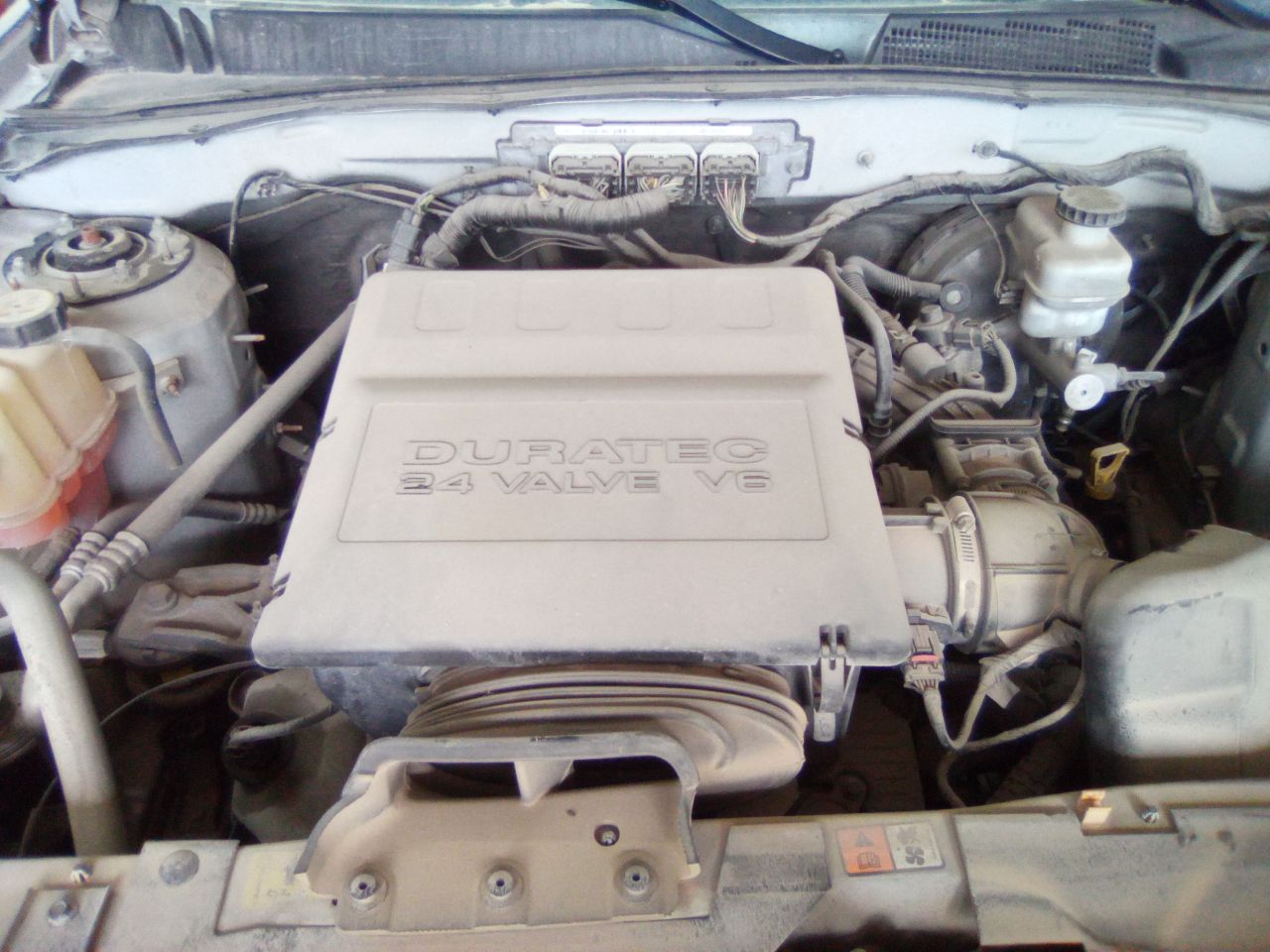https://f005.backblazeb2.com/file/img-partshotlines-com/Inventory/MA472/Vehicle/26378_09.jpg