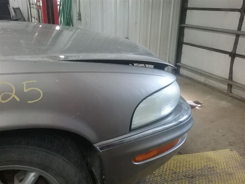 https://f005.backblazeb2.com/file/img-partshotlines-com/Inventory/MA472/Vehicle/26379_11.jpg