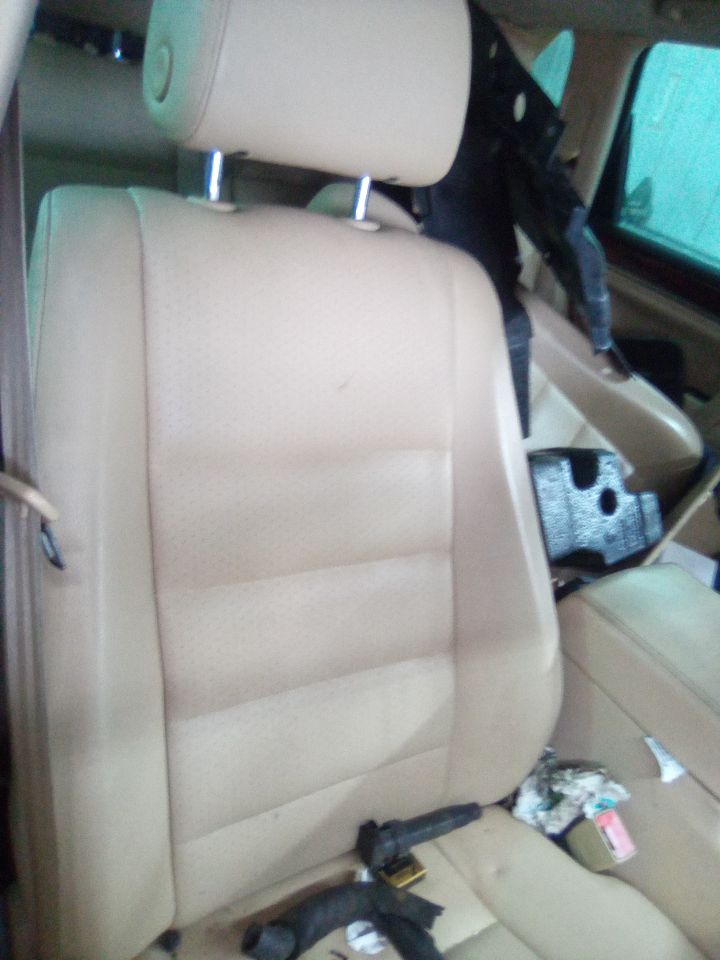 https://f005.backblazeb2.com/file/img-partshotlines-com/Inventory/MA472/Vehicle/26418_12.jpg
