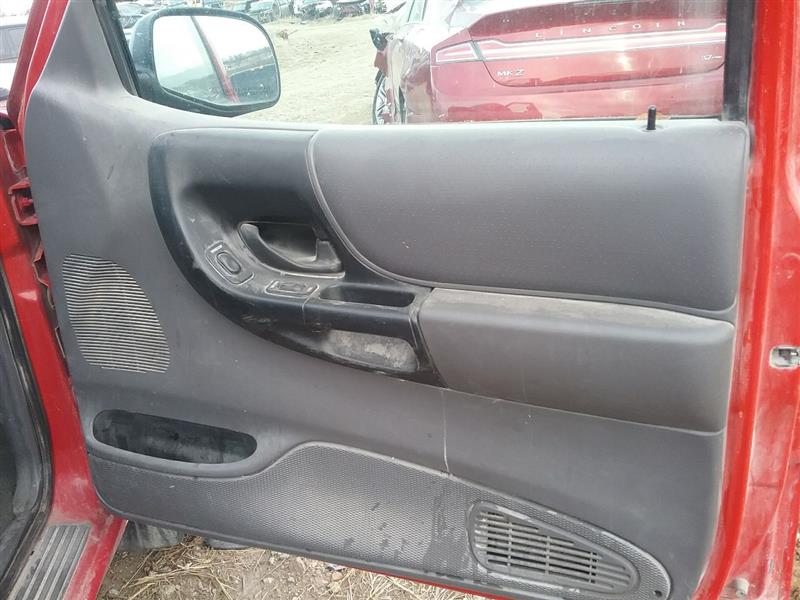 https://f005.backblazeb2.com/file/img-partshotlines-com/Inventory/MA472/Vehicle/26443_12.jpg