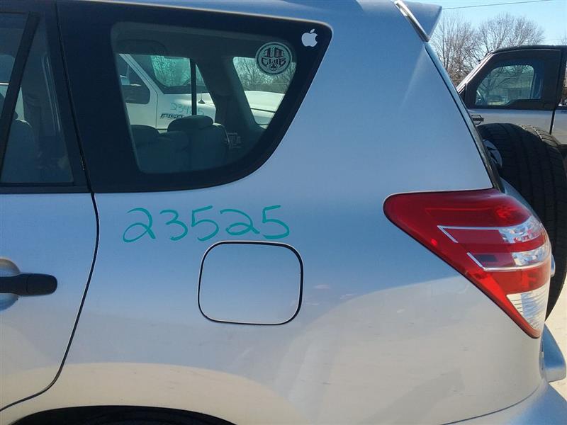 https://f005.backblazeb2.com/file/img-partshotlines-com/Inventory/MA472/Vehicle/26474_11.jpg