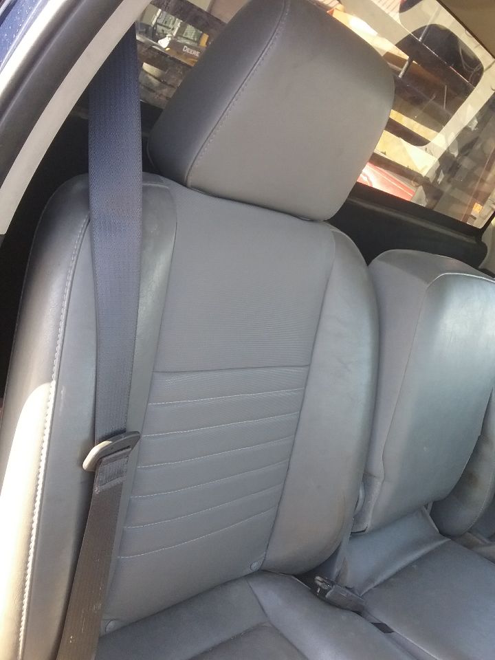 https://f005.backblazeb2.com/file/img-partshotlines-com/Inventory/MA472/Vehicle/26588_11.jpg