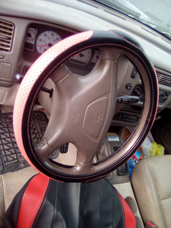 https://f005.backblazeb2.com/file/img-partshotlines-com/Inventory/MA472/Vehicle/26608_102.jpg