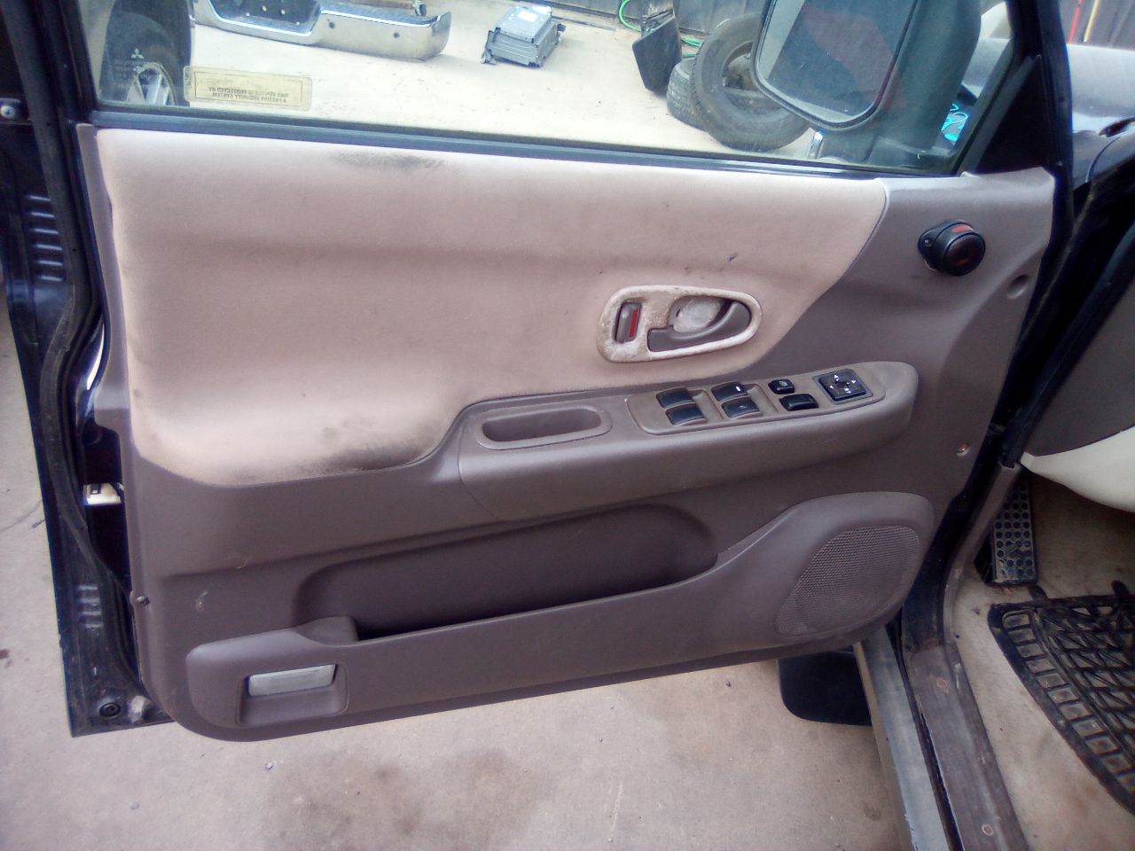 https://f005.backblazeb2.com/file/img-partshotlines-com/Inventory/MA472/Vehicle/26608_103.jpg