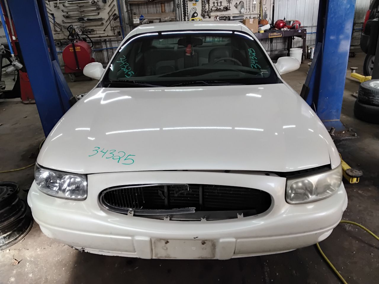 https://f005.backblazeb2.com/file/img-partshotlines-com/Inventory/MA472/Vehicle/26671_02.jpg