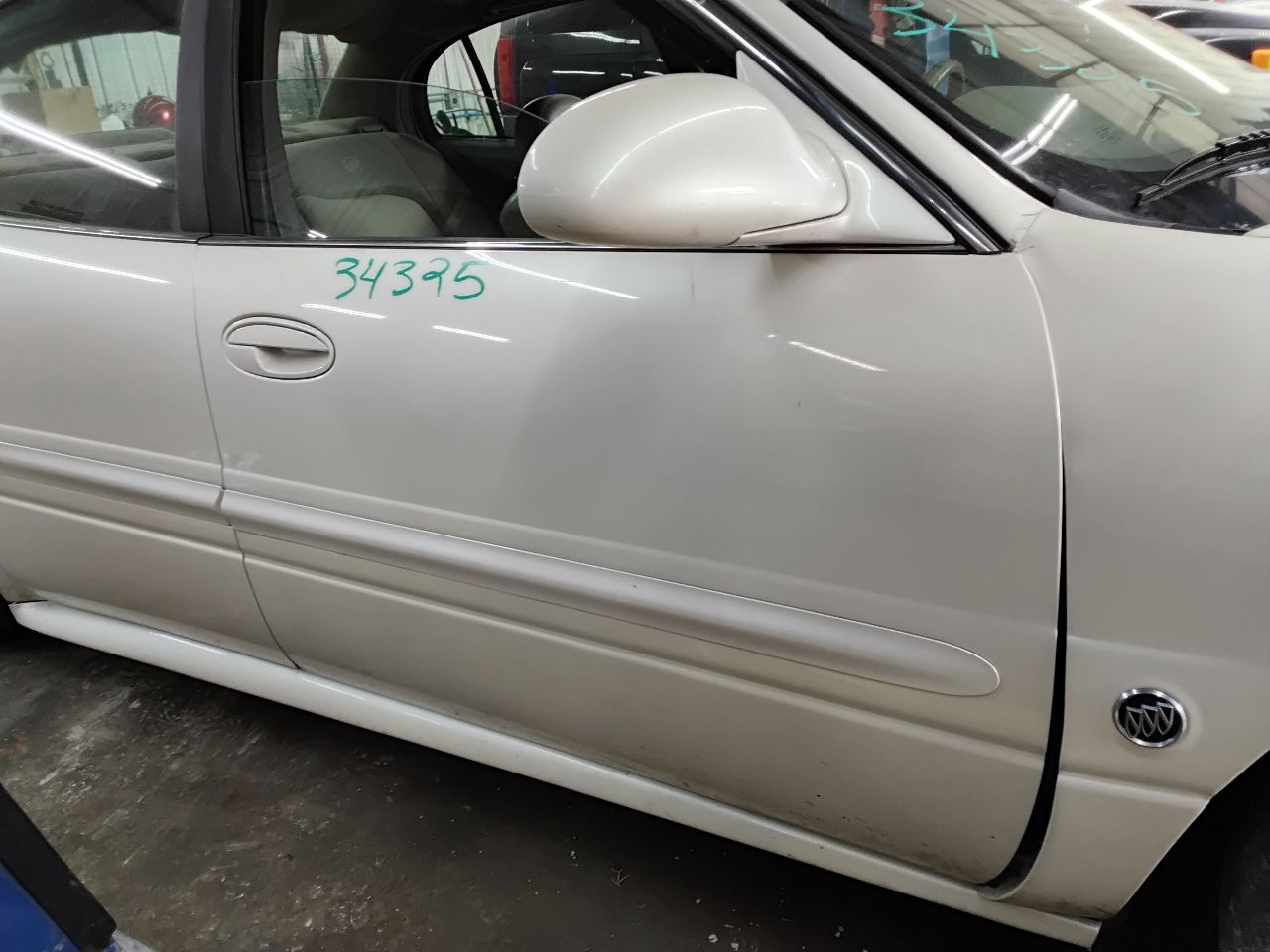 https://f005.backblazeb2.com/file/img-partshotlines-com/Inventory/MA472/Vehicle/26671_12.jpg