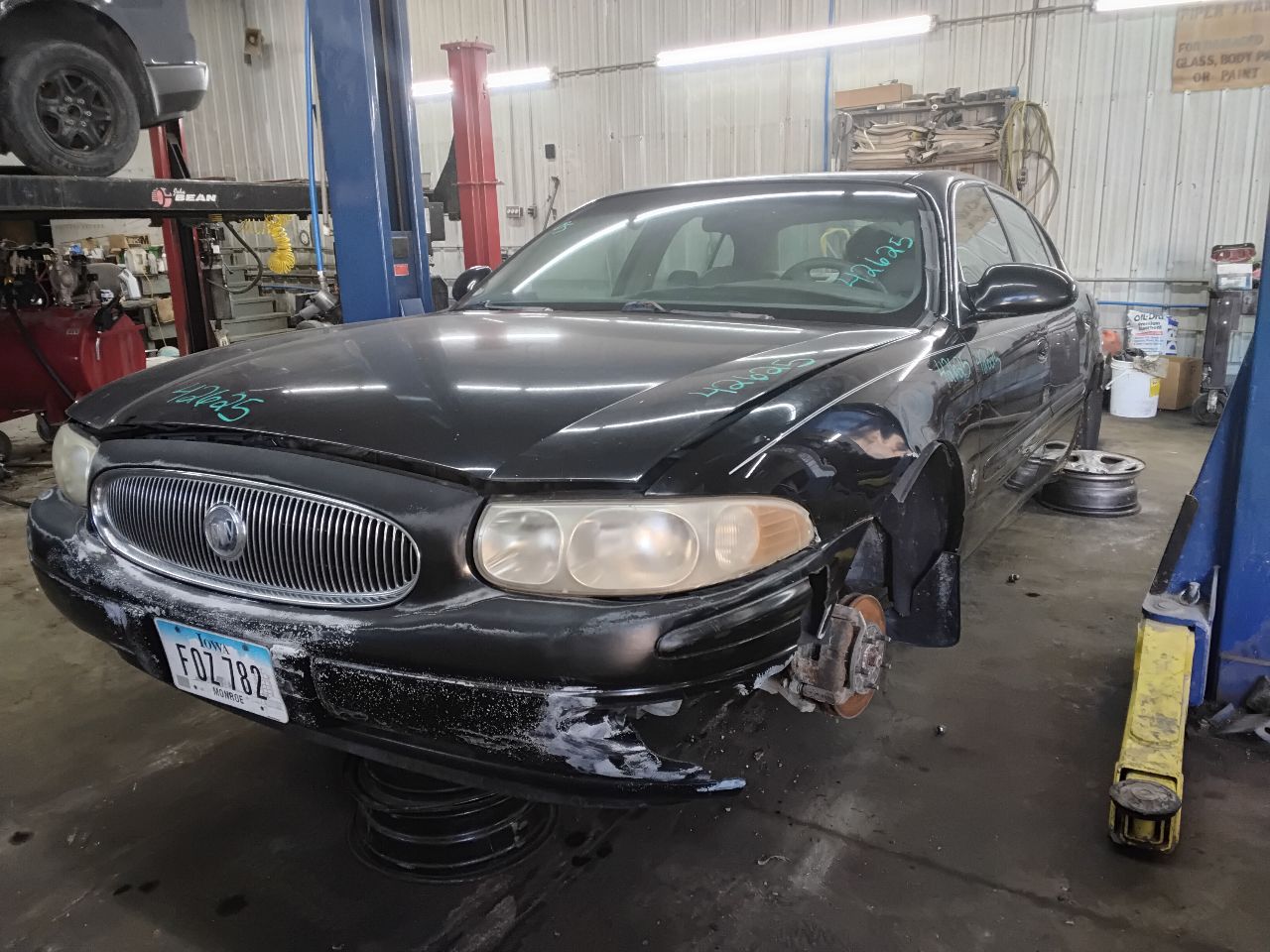 https://f005.backblazeb2.com/file/img-partshotlines-com/Inventory/MA472/Vehicle/26867_03.jpg