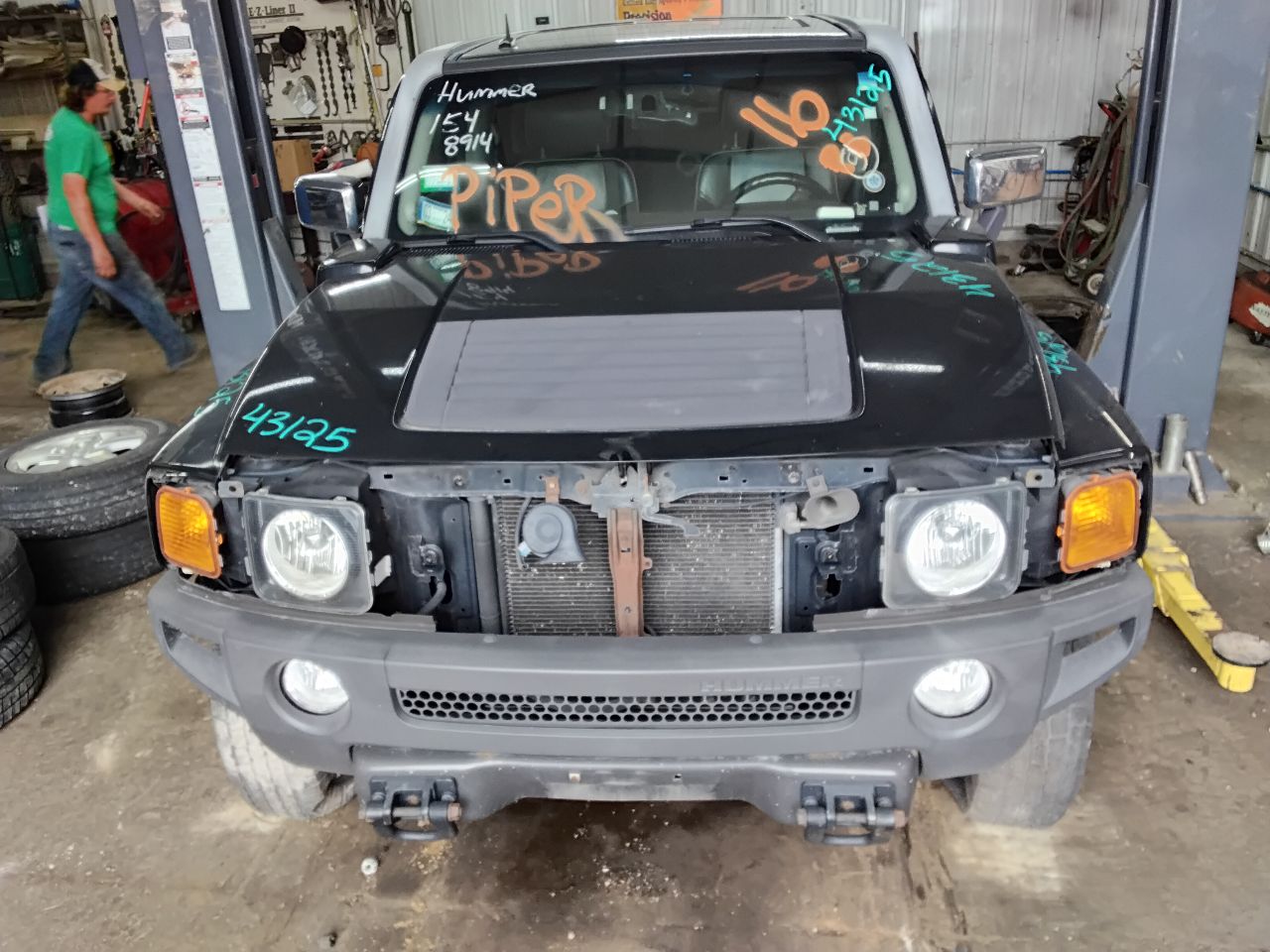 https://f005.backblazeb2.com/file/img-partshotlines-com/Inventory/MA472/Vehicle/26892_08.jpg