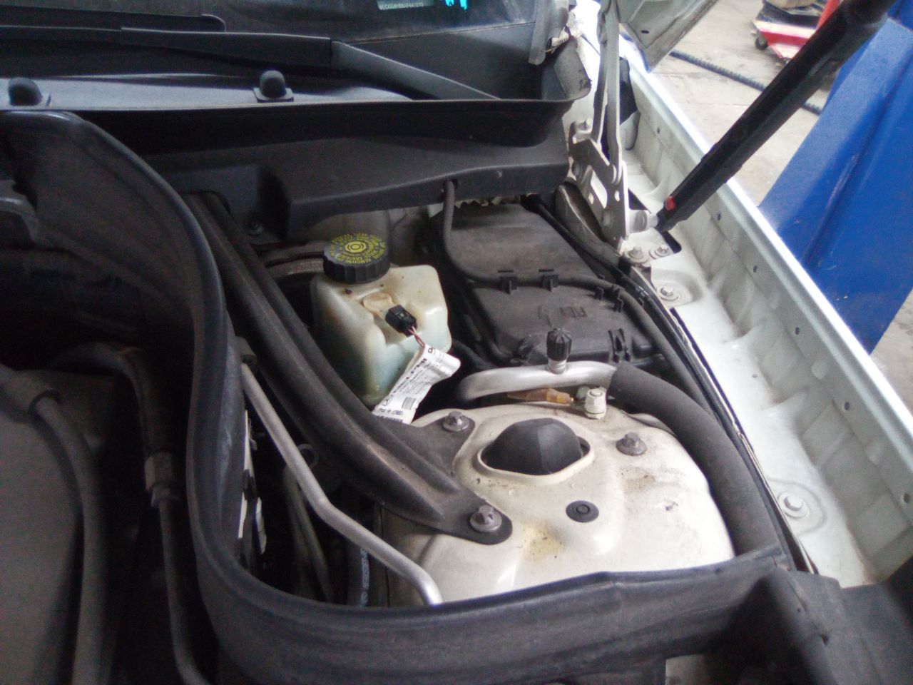 https://f005.backblazeb2.com/file/img-partshotlines-com/Inventory/MA472/Vehicle/26948_02.jpg