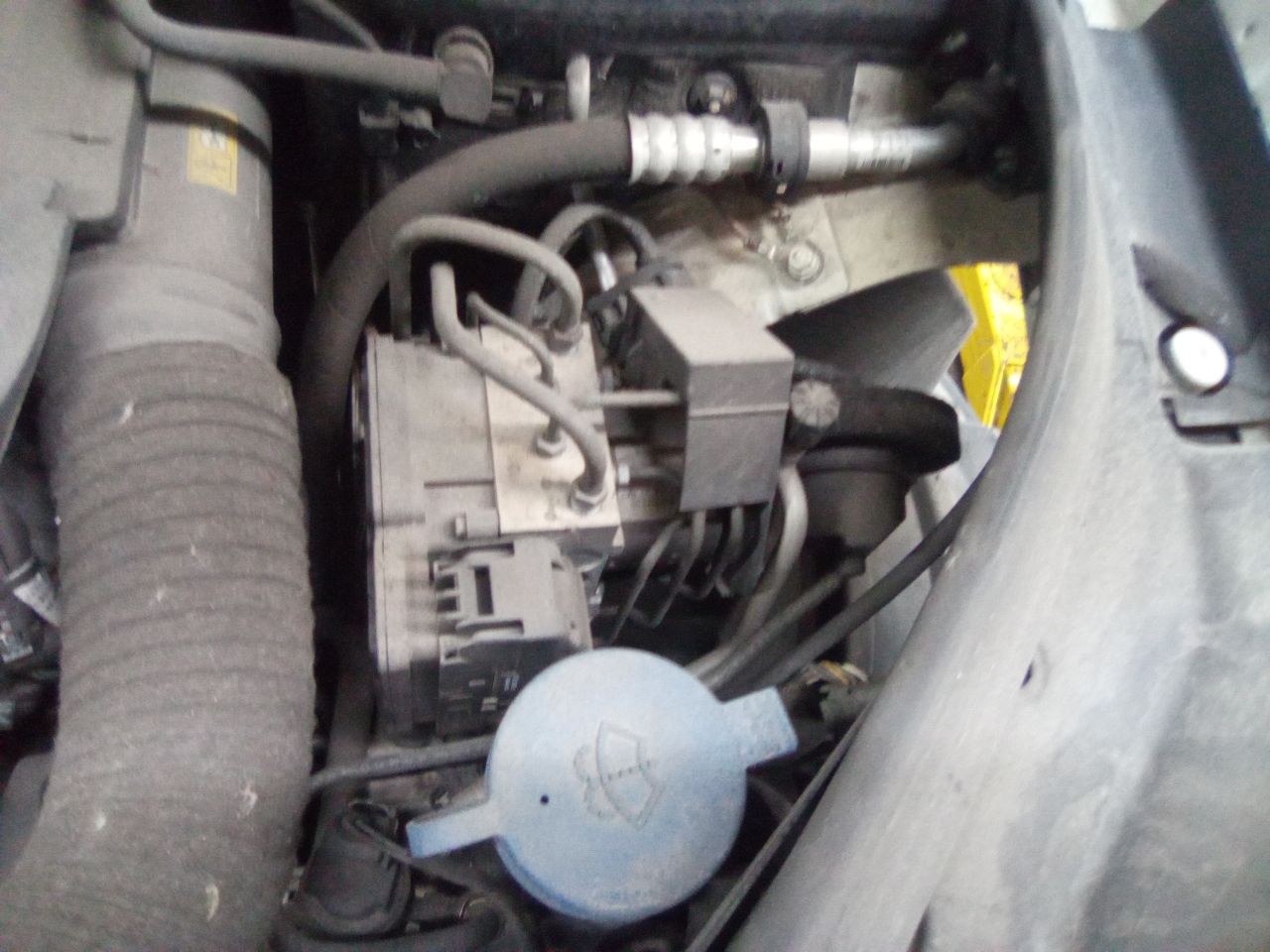 https://f005.backblazeb2.com/file/img-partshotlines-com/Inventory/MA472/Vehicle/26948_03.jpg