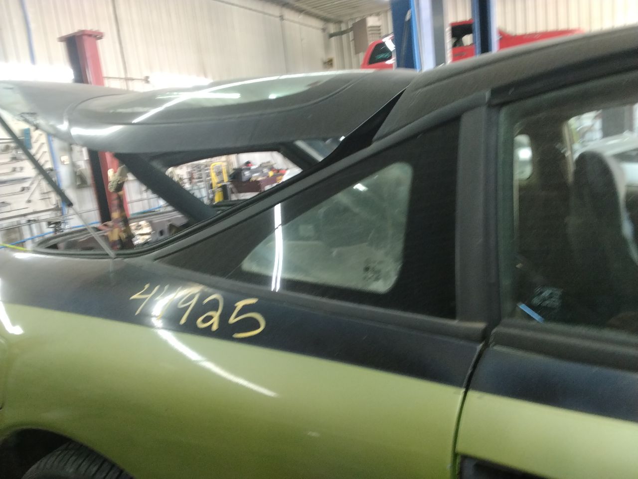 https://f005.backblazeb2.com/file/img-partshotlines-com/Inventory/MA472/Vehicle/26953_07.jpg