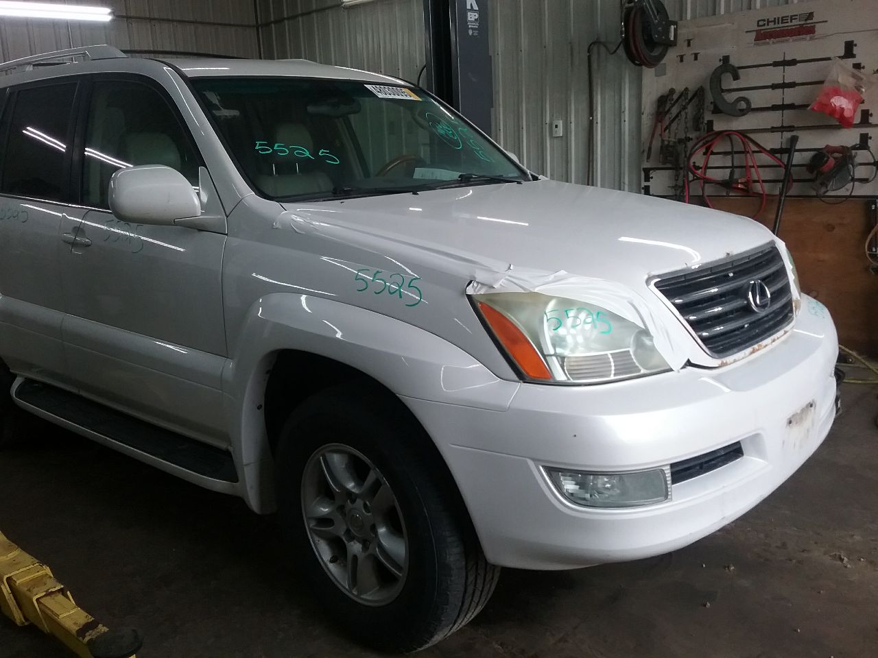 https://f005.backblazeb2.com/file/img-partshotlines-com/Inventory/MA472/Vehicle/27017_02.jpg