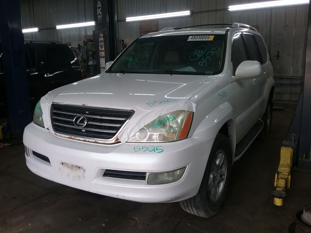 https://f005.backblazeb2.com/file/img-partshotlines-com/Inventory/MA472/Vehicle/27017_05.jpg