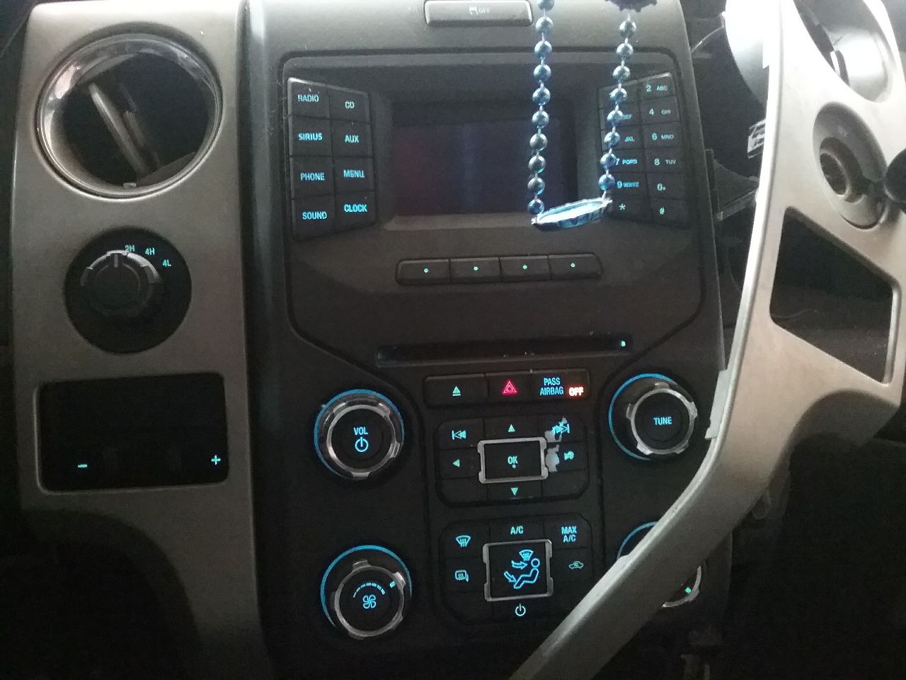 https://f005.backblazeb2.com/file/img-partshotlines-com/Inventory/MA472/Vehicle/27128_07.jpg