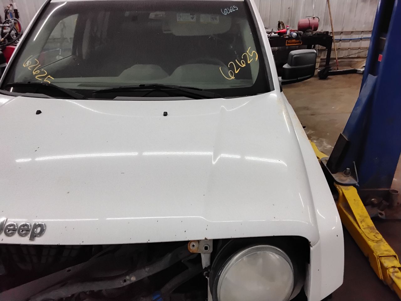 https://f005.backblazeb2.com/file/img-partshotlines-com/Inventory/MA472/Vehicle/27422_07.jpg