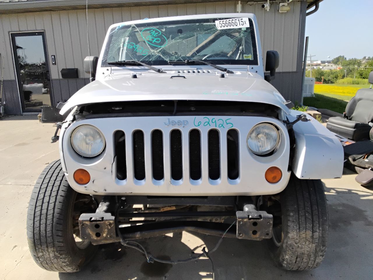 https://f005.backblazeb2.com/file/img-partshotlines-com/Inventory/MA472/Vehicle/27425_02.jpg