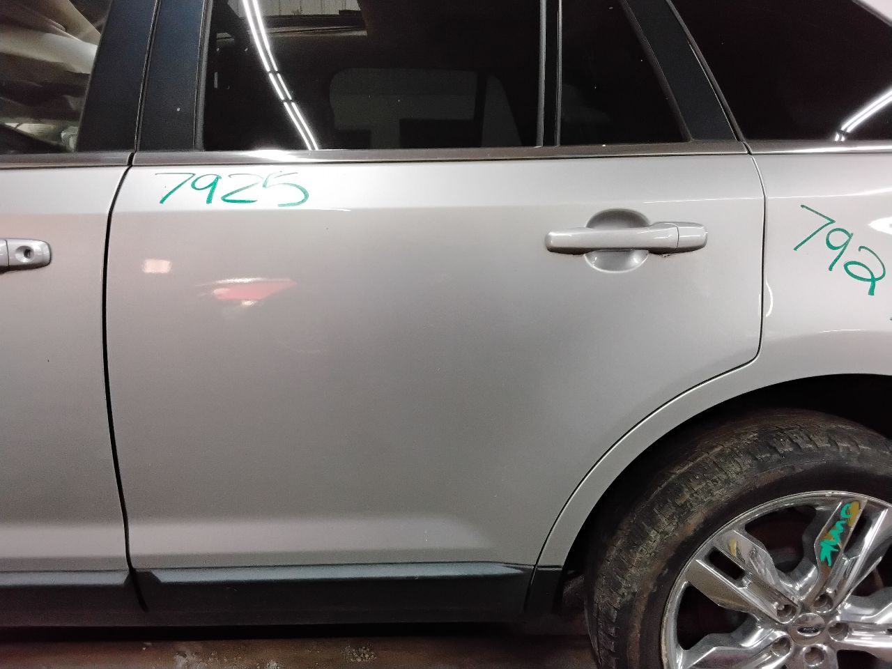 https://f005.backblazeb2.com/file/img-partshotlines-com/Inventory/MA472/Vehicle/27602_06.jpg