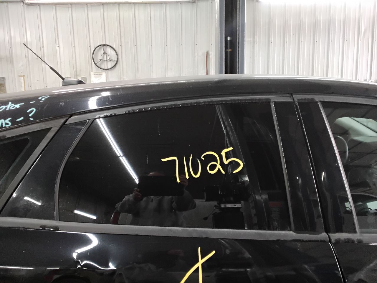https://f005.backblazeb2.com/file/img-partshotlines-com/Inventory/MA472/Vehicle/27603_06.jpg