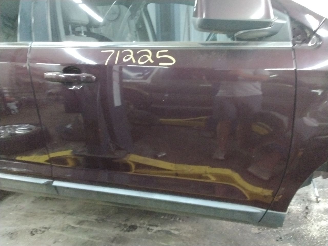 https://f005.backblazeb2.com/file/img-partshotlines-com/Inventory/MA472/Vehicle/27605_04.jpg