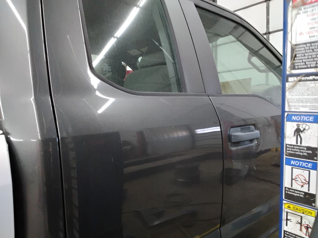 https://f005.backblazeb2.com/file/img-partshotlines-com/Inventory/MA472/Vehicle/27612_08.jpg