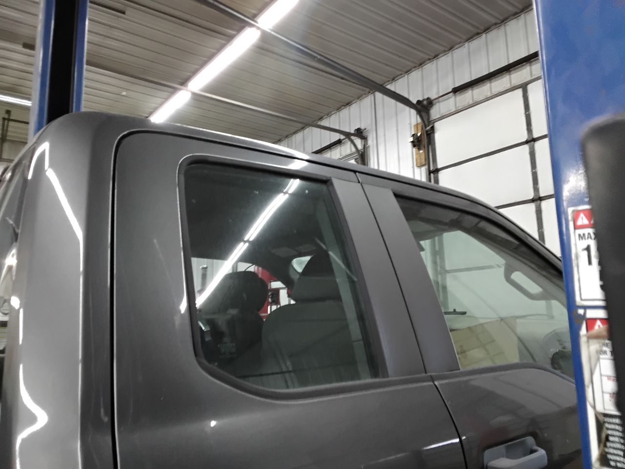 https://f005.backblazeb2.com/file/img-partshotlines-com/Inventory/MA472/Vehicle/27612_09.jpg