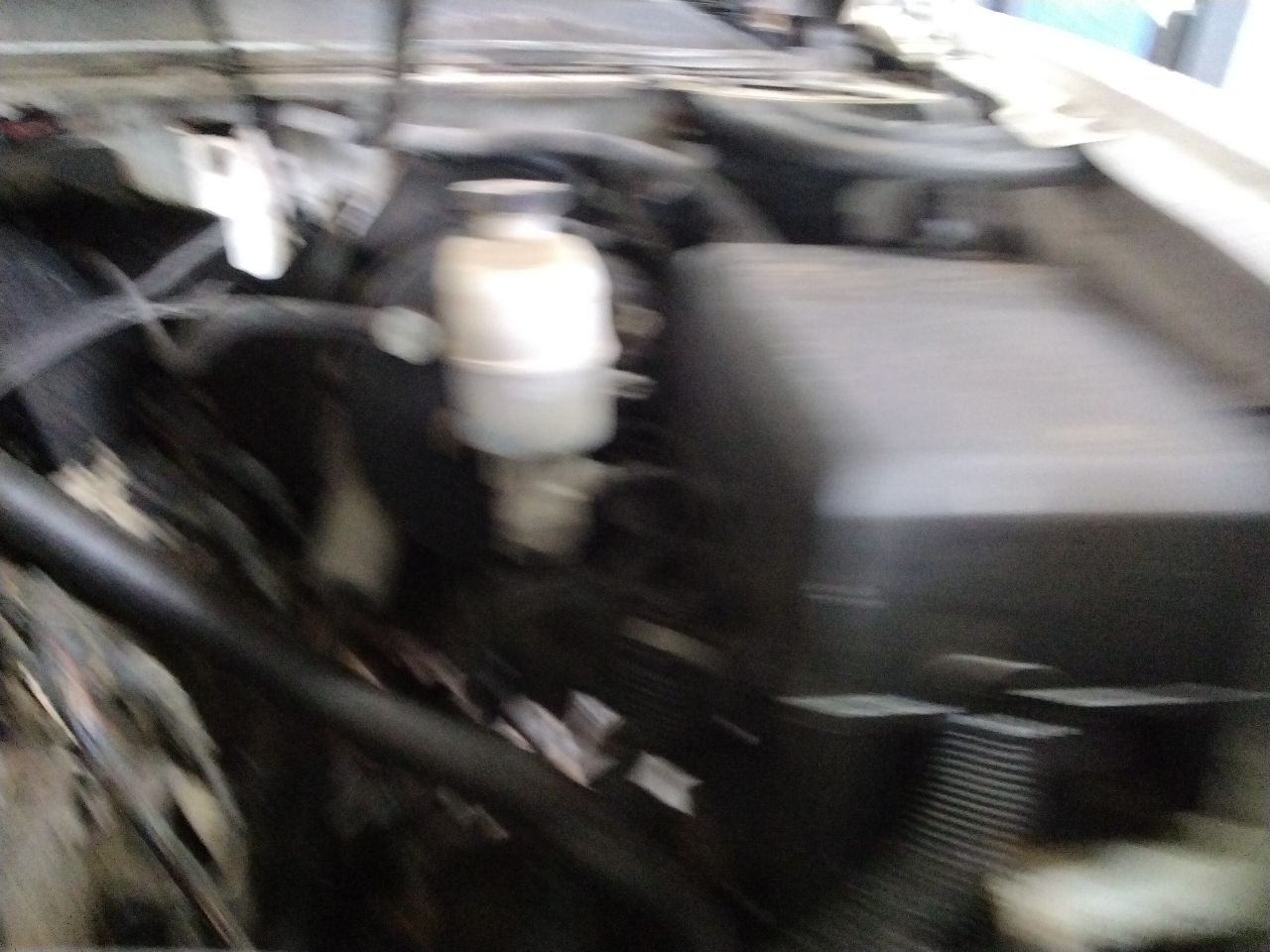 https://f005.backblazeb2.com/file/img-partshotlines-com/Inventory/MA472/Vehicle/27659_04.jpg