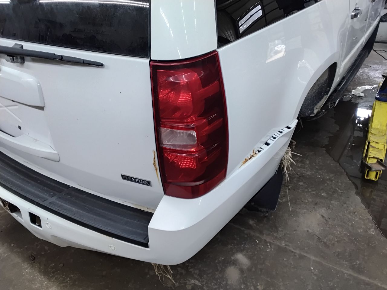 https://f005.backblazeb2.com/file/img-partshotlines-com/Inventory/MA472/Vehicle/27659_12.jpg