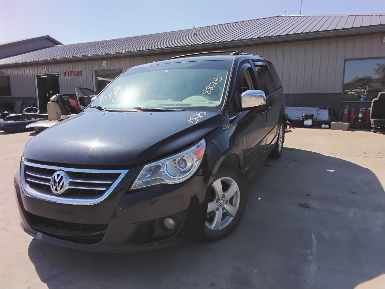 https://f005.backblazeb2.com/file/img-partshotlines-com/Inventory/MA472/Vehicle/27813_01.jpg