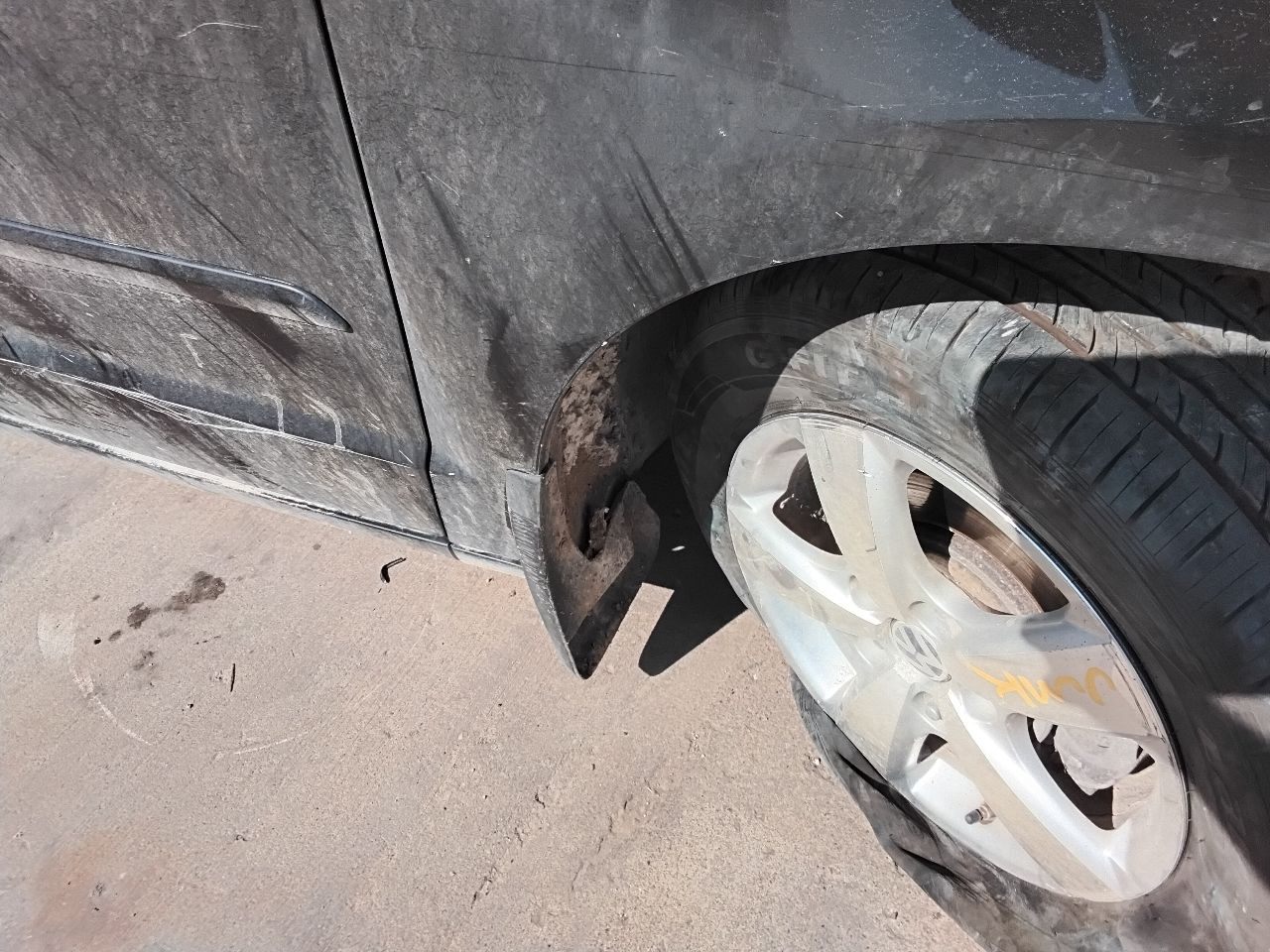 https://f005.backblazeb2.com/file/img-partshotlines-com/Inventory/MA472/Vehicle/27813_12.jpg