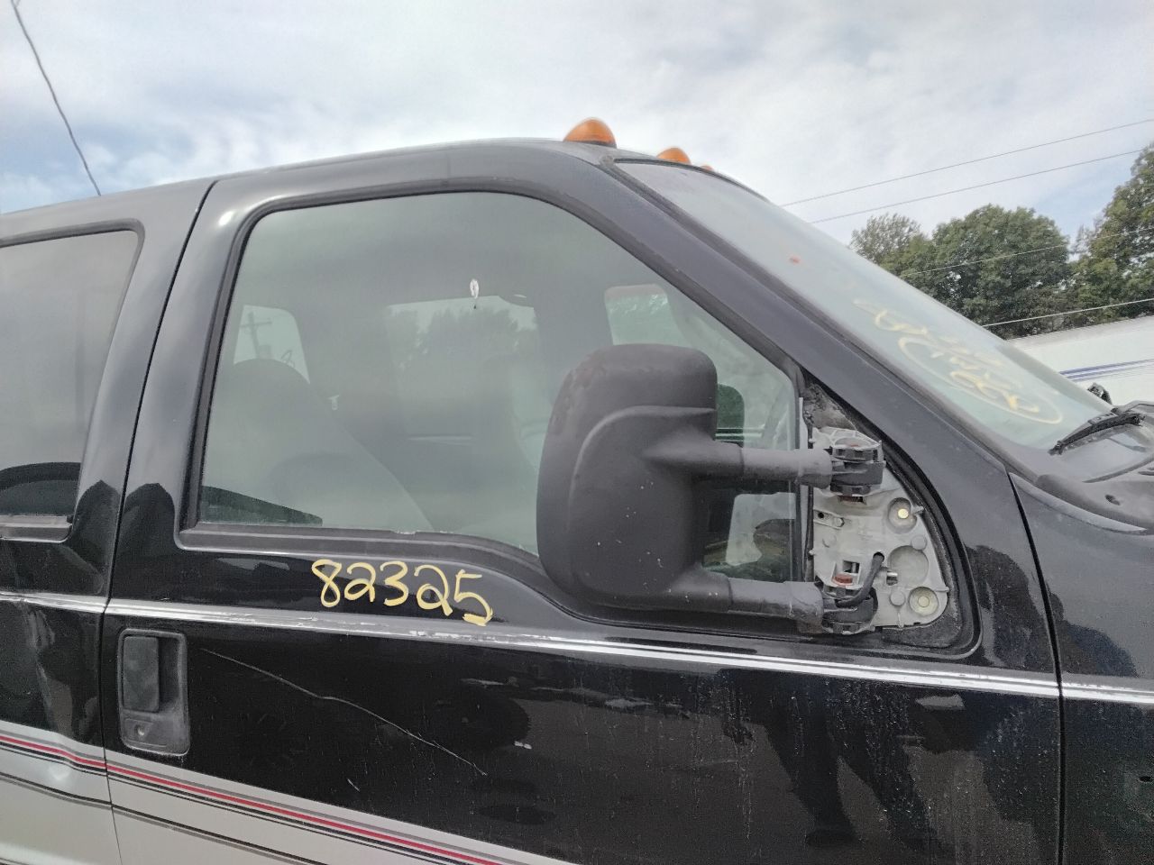https://f005.backblazeb2.com/file/img-partshotlines-com/Inventory/MA472/Vehicle/27875_11.jpg