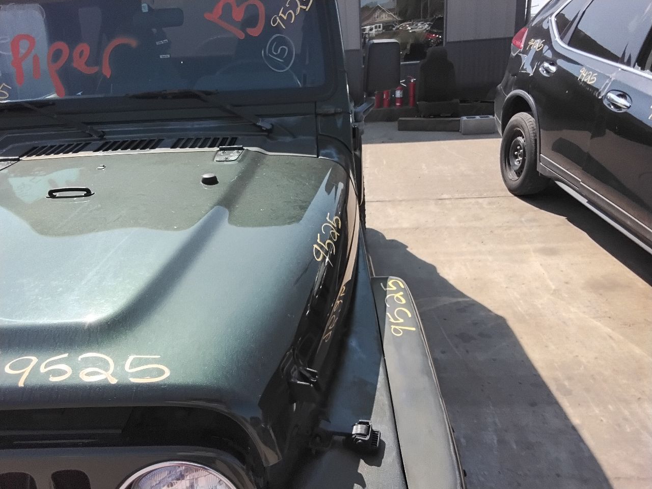 https://f005.backblazeb2.com/file/img-partshotlines-com/Inventory/MA472/Vehicle/27956_04.jpg