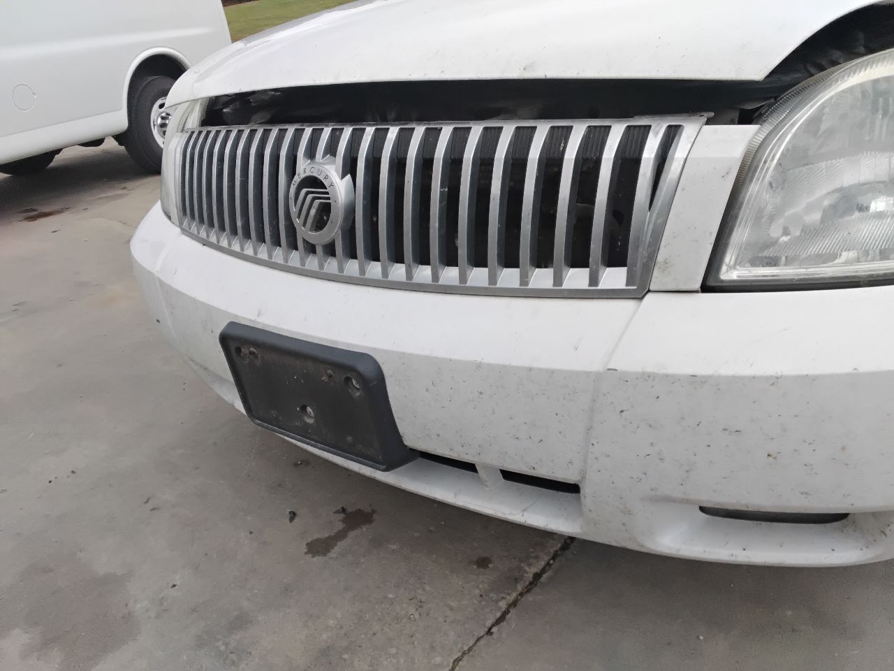 https://f005.backblazeb2.com/file/img-partshotlines-com/Inventory/MA472/Vehicle/28056_05.jpg