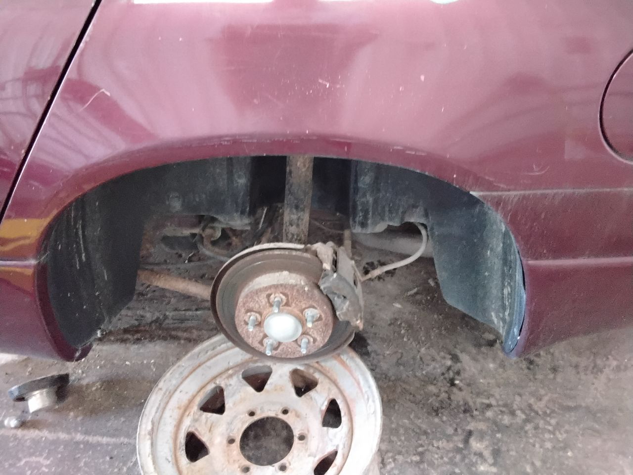 https://f005.backblazeb2.com/file/img-partshotlines-com/Inventory/MA472/Vehicle/28093_05.jpg