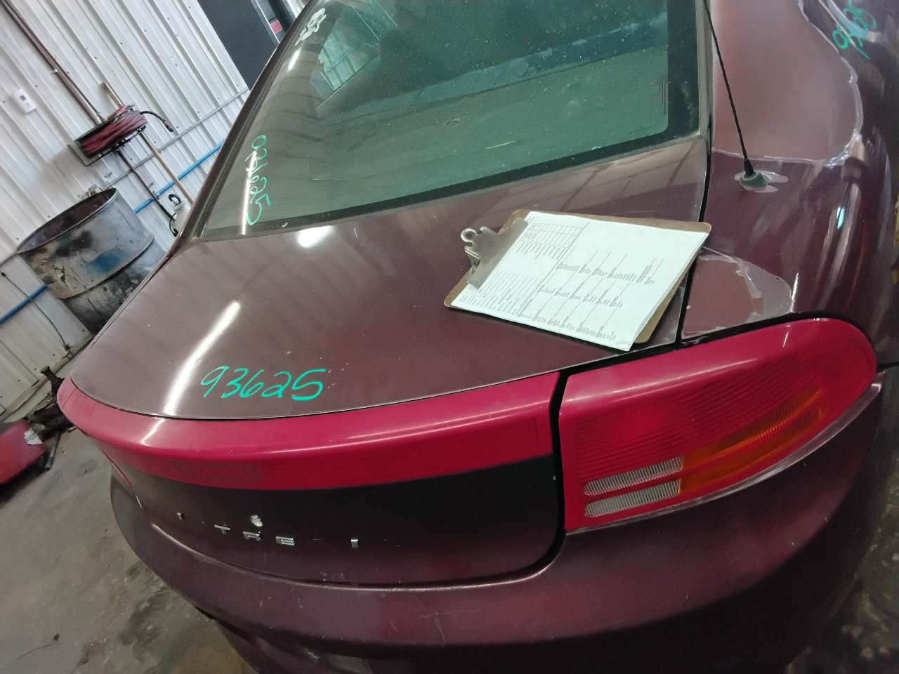 https://f005.backblazeb2.com/file/img-partshotlines-com/Inventory/MA472/Vehicle/28093_08.jpg