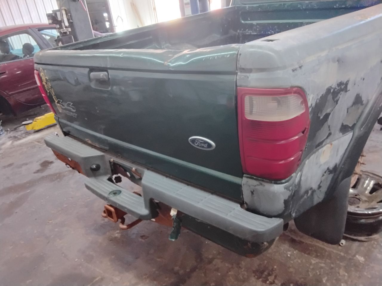 https://f005.backblazeb2.com/file/img-partshotlines-com/Inventory/MA472/Vehicle/28094_09.jpg