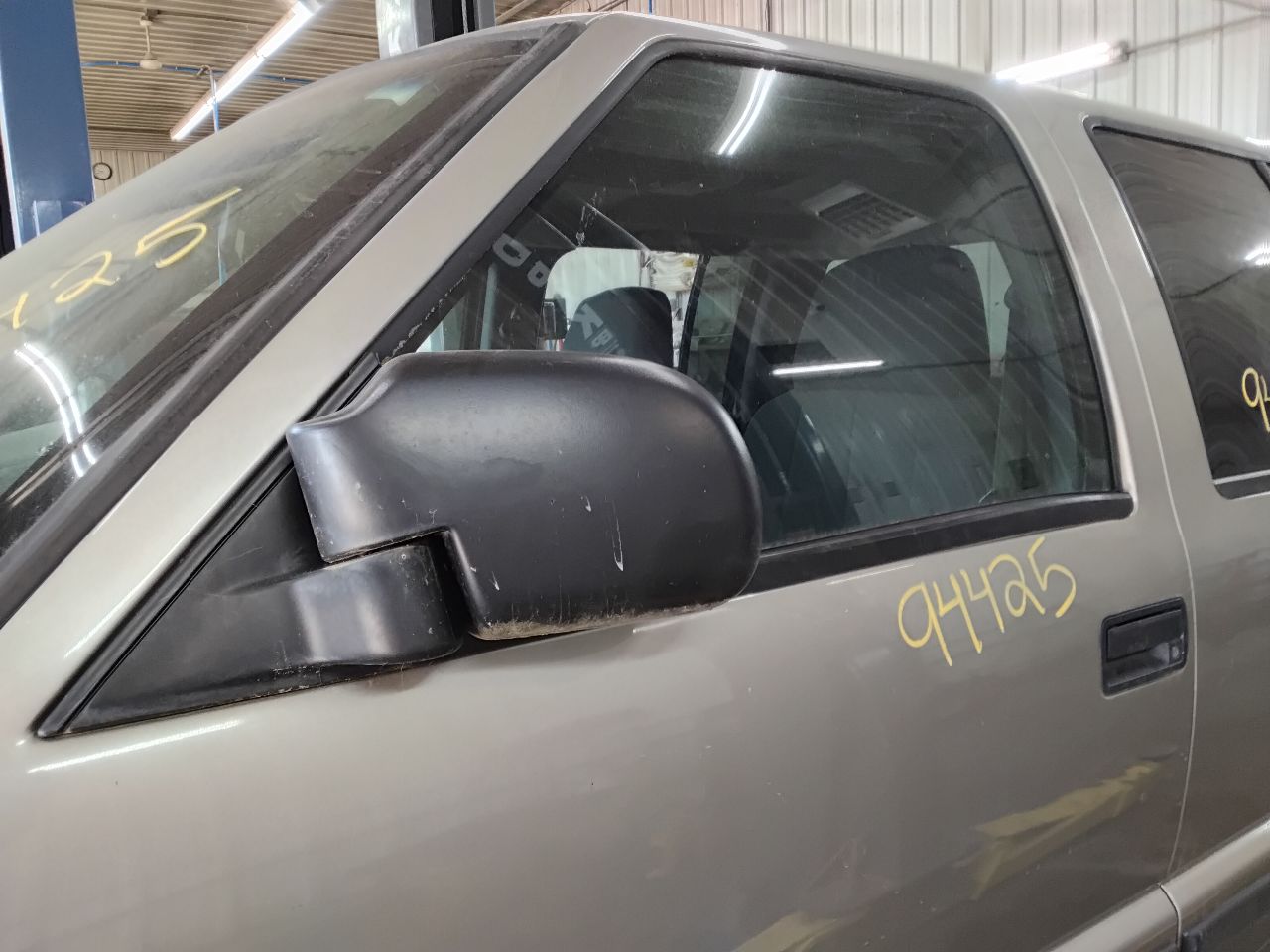 https://f005.backblazeb2.com/file/img-partshotlines-com/Inventory/MA472/Vehicle/28122_07.jpg