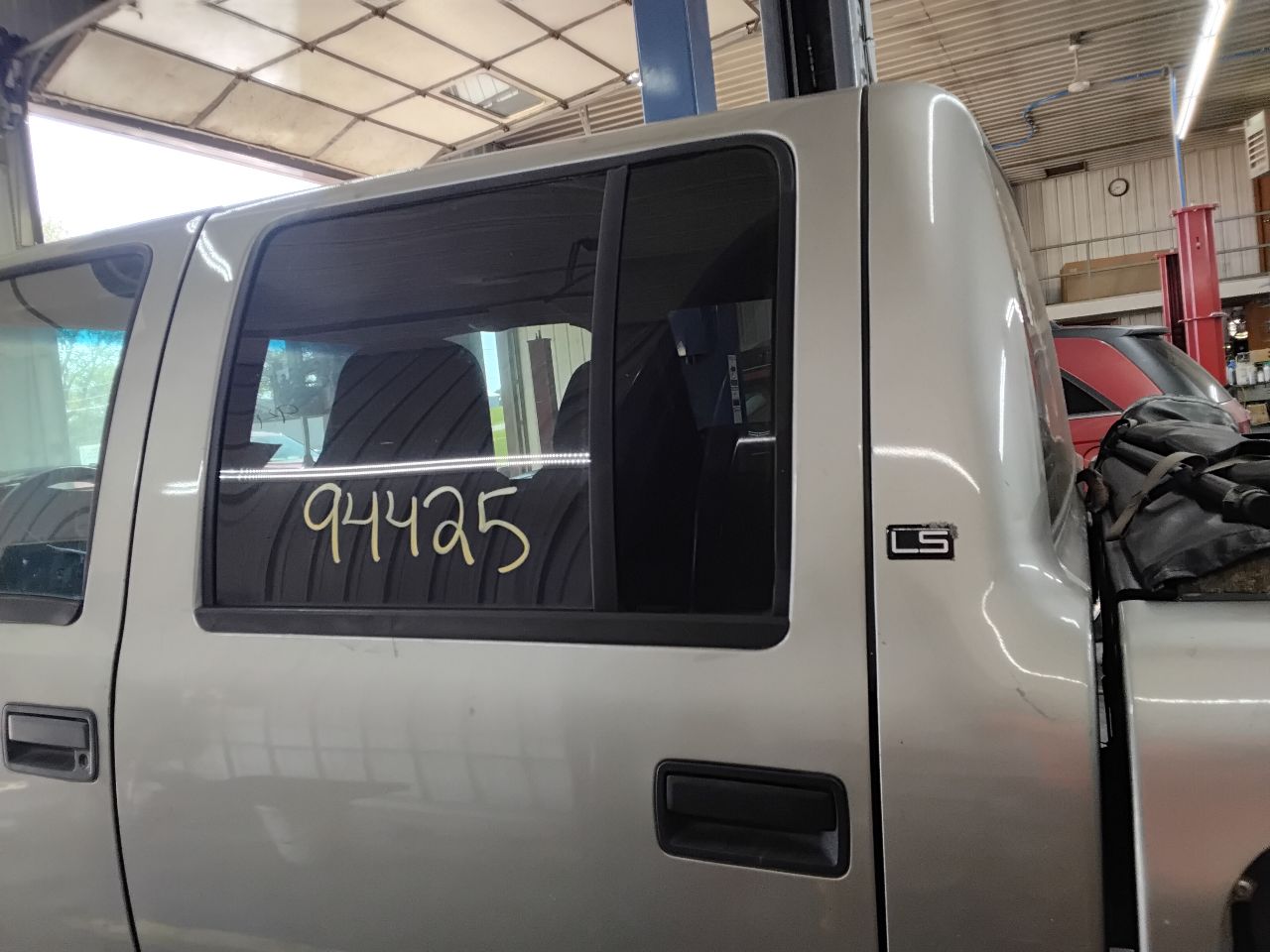 https://f005.backblazeb2.com/file/img-partshotlines-com/Inventory/MA472/Vehicle/28122_09.jpg