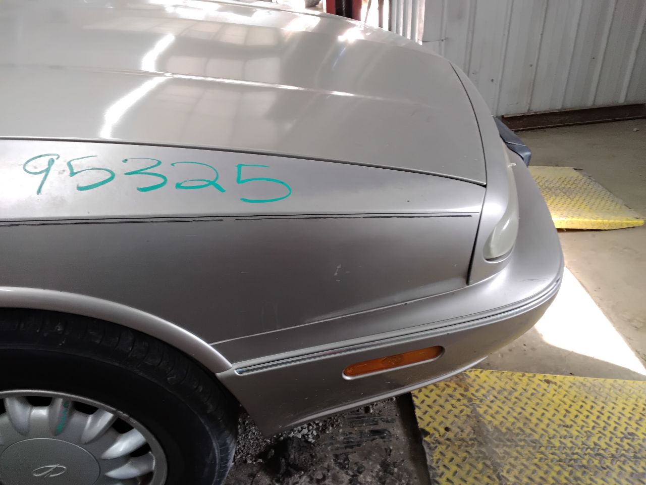 https://f005.backblazeb2.com/file/img-partshotlines-com/Inventory/MA472/Vehicle/28144_07.jpg