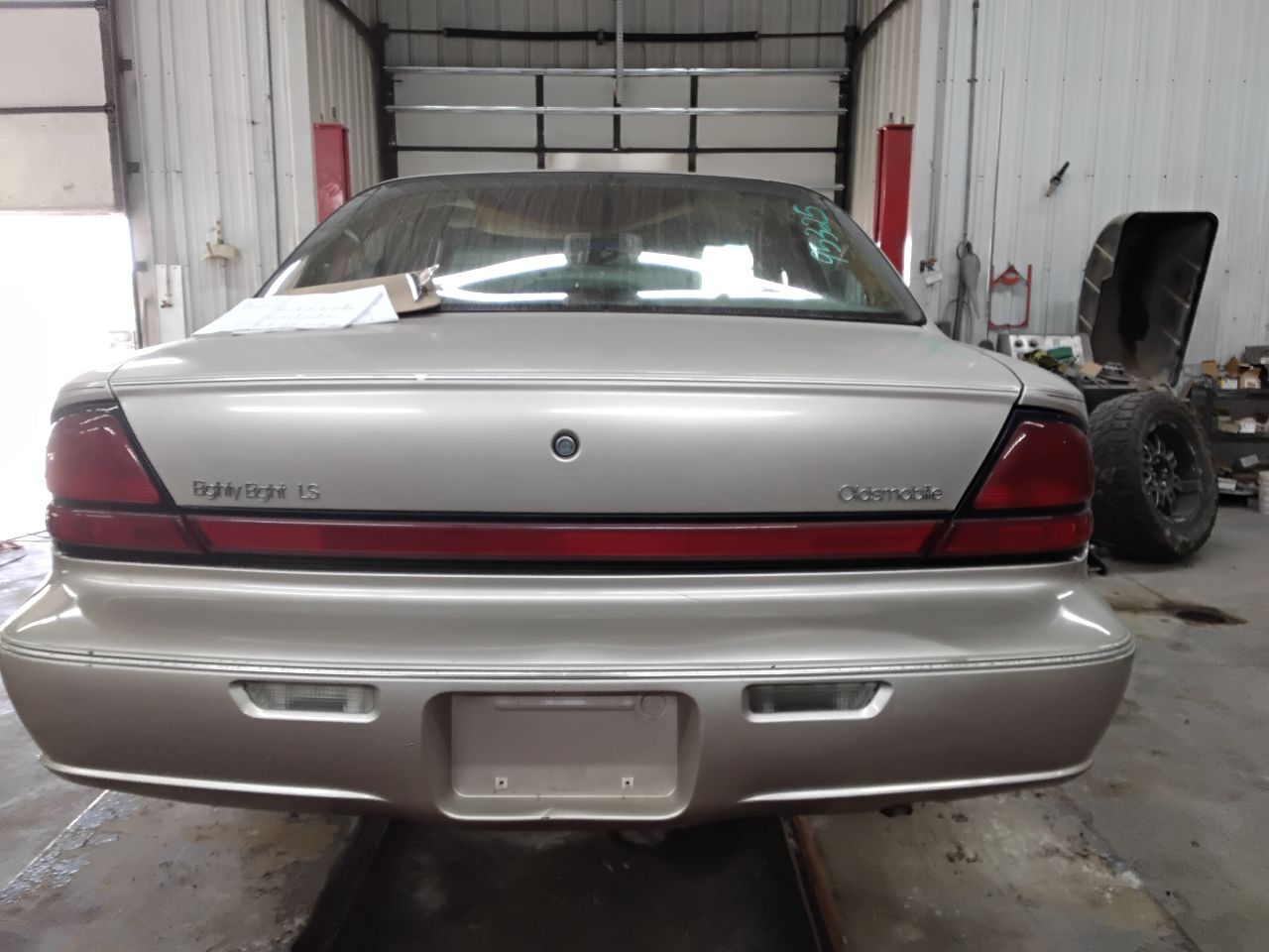 https://f005.backblazeb2.com/file/img-partshotlines-com/Inventory/MA472/Vehicle/28144_12.jpg